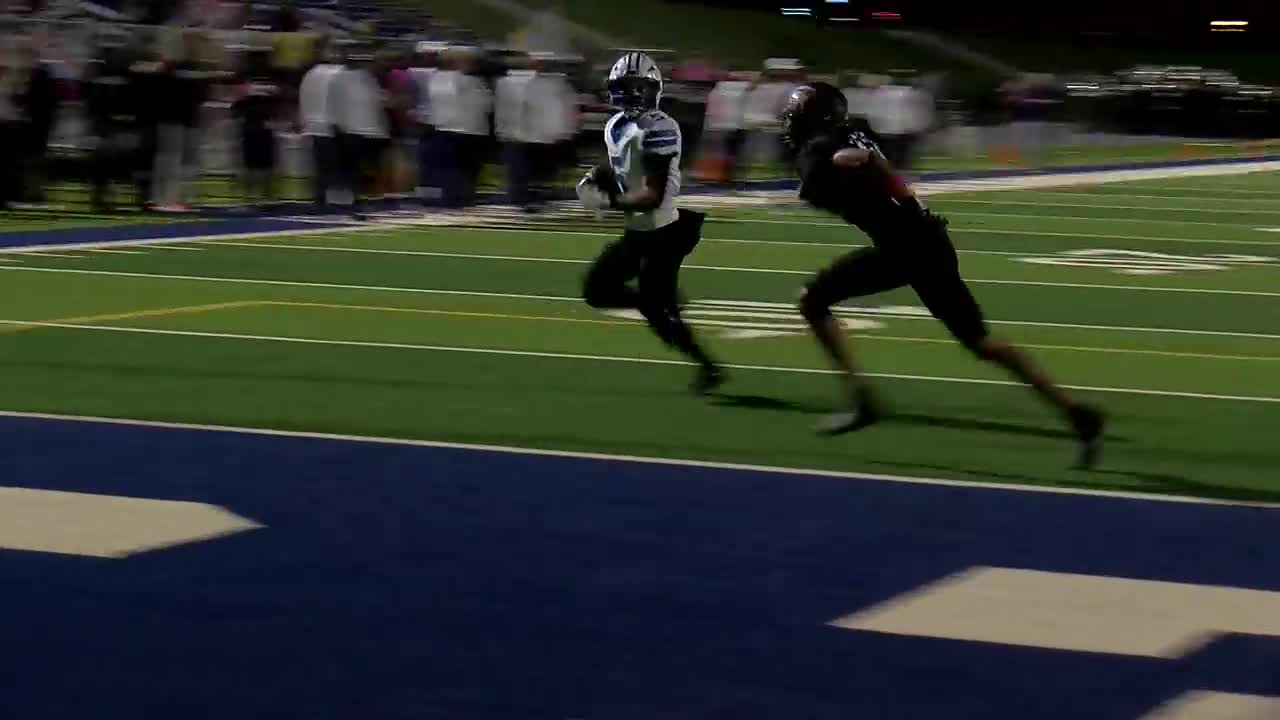 Lindale Eagles Beat Pine Tree Pirates 45-21 in Longview