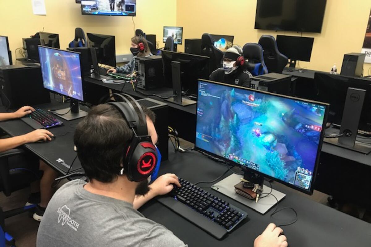 Kil Esports KC Esports defeats top four-year universities to earn spot in national ...