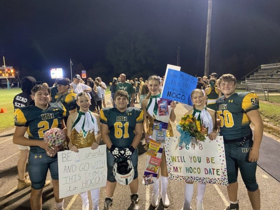 High school football team dedicates season to 15-year-old player who died from seizure K4JDHERJQVGEVOHM3GGCXPAPSE - High school football team dedicates season to 15-year-old player who died from seizure