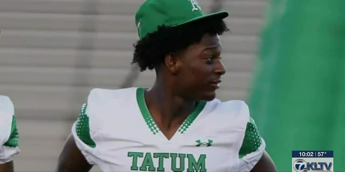 City of Tatum holds prayer vigil for student who died on Friday