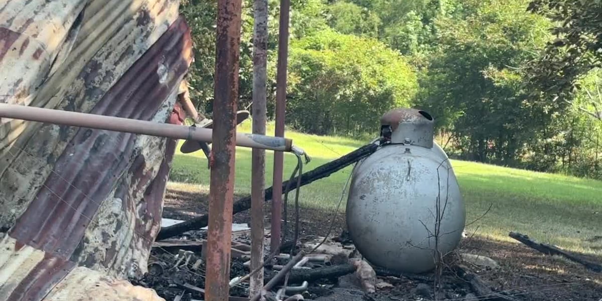 Family finds nothing to salvage after East Mountain house fire