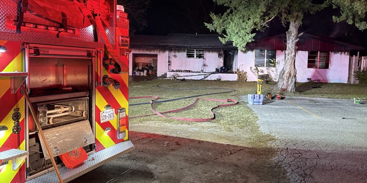 Smith Co. ESD 2 respond to 2-story structure fire in Tyler
