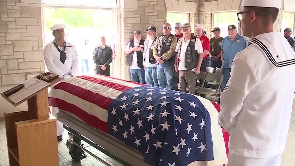 A Missouri community united to give a Navy veteran with no family a proper military funeral.